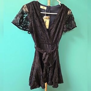 Size XS Short Sleeve V Neck Belted Mini Lace Dress Navy Blue Zip Up In Back